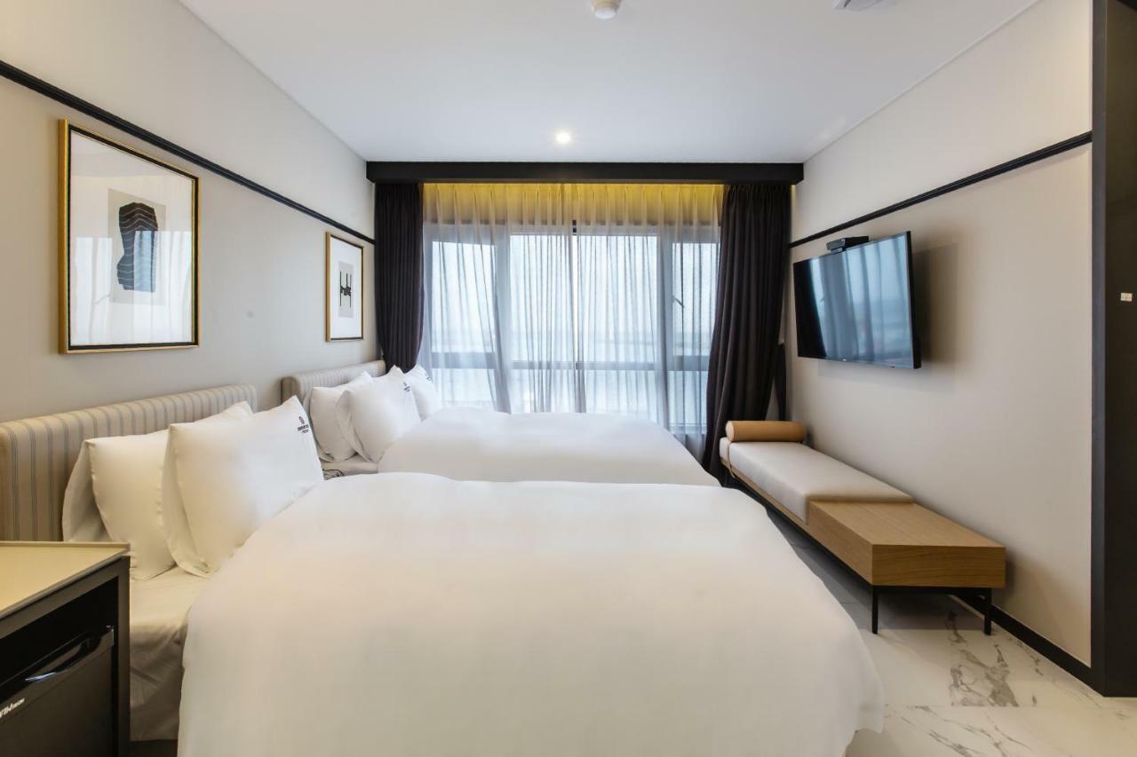 Brown Dot Gijang Yeonhwari Hotel Пусан Екстериор снимка