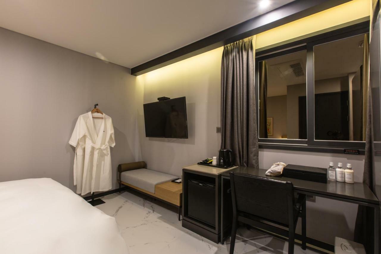 Brown Dot Gijang Yeonhwari Hotel Пусан Екстериор снимка