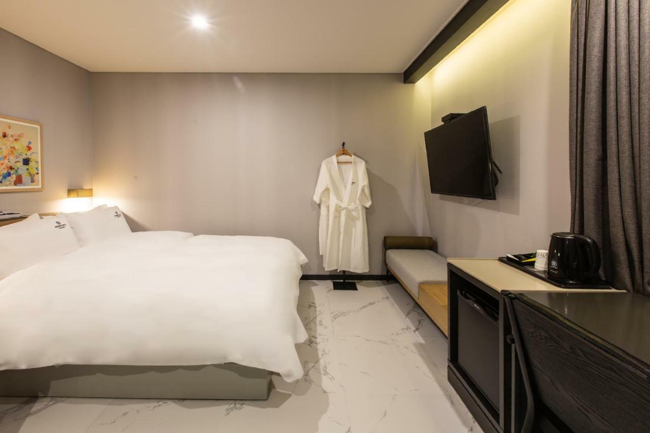Brown Dot Gijang Yeonhwari Hotel Пусан Екстериор снимка