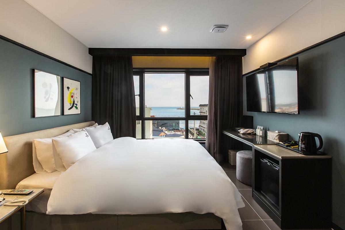 Brown Dot Gijang Yeonhwari Hotel Пусан Екстериор снимка