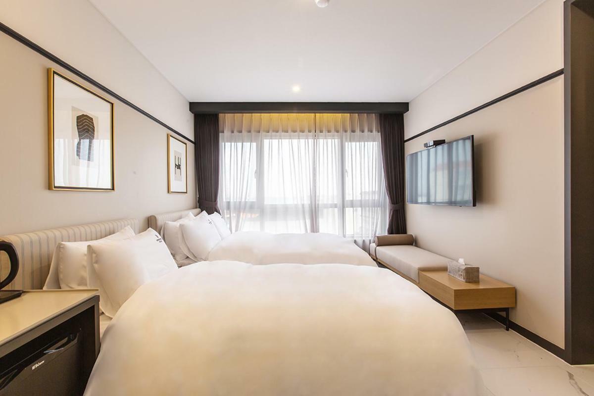 Brown Dot Gijang Yeonhwari Hotel Пусан Екстериор снимка