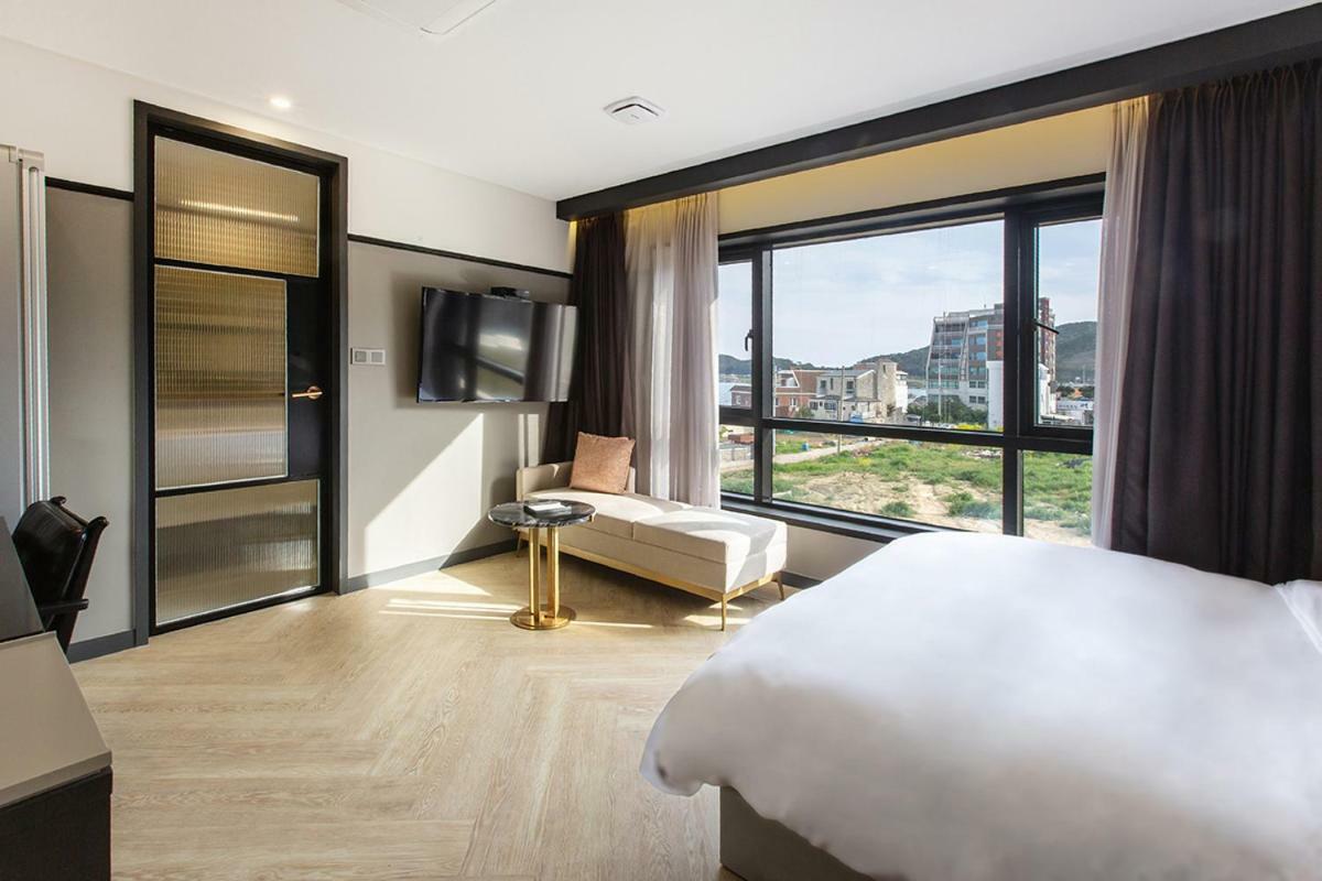 Brown Dot Gijang Yeonhwari Hotel Пусан Екстериор снимка